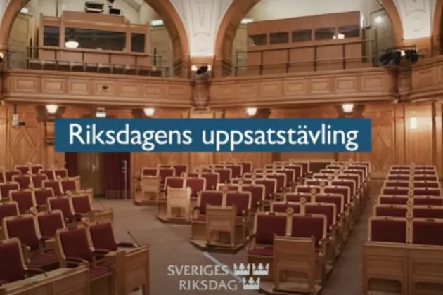 Skärmdump från video om Riksdagens uppsatstävling 2022.